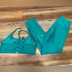 Alo Yoga Spruce Green Set